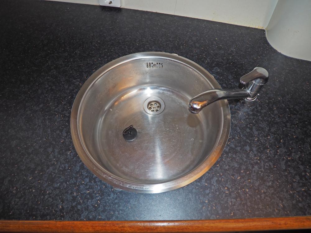 Cabin en avant, H&eacute;bergements